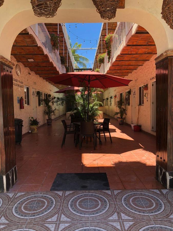 Bungalows Las Glorias Rincon de Guayabitos Eksteriør billede